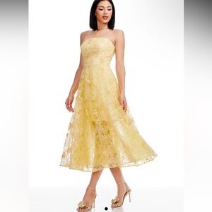 NWT Dress The Population Kailyn Lace 3D Embellishments Golden Haze Dress Small